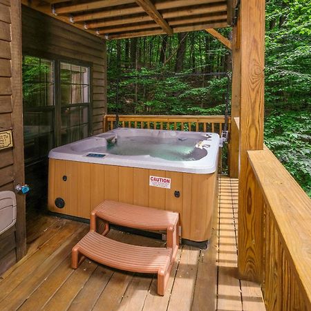 The Tree House Villa Gatlinburg Exterior photo